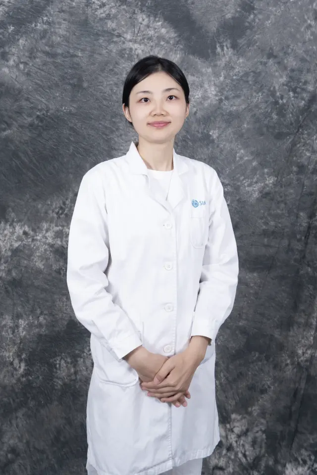 柳丽丹医生照片 / Dr. Lidan Liu portrait