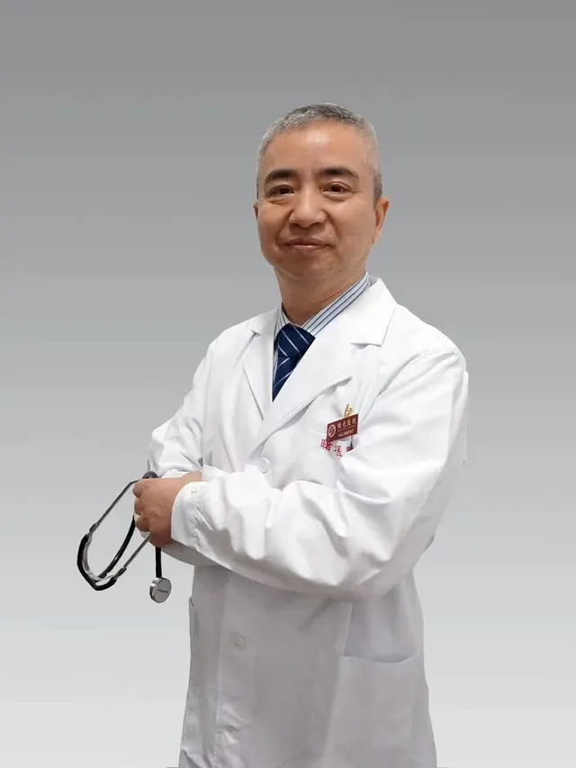 黄建平医生照片 / Prof. Jianping Huang portrait
