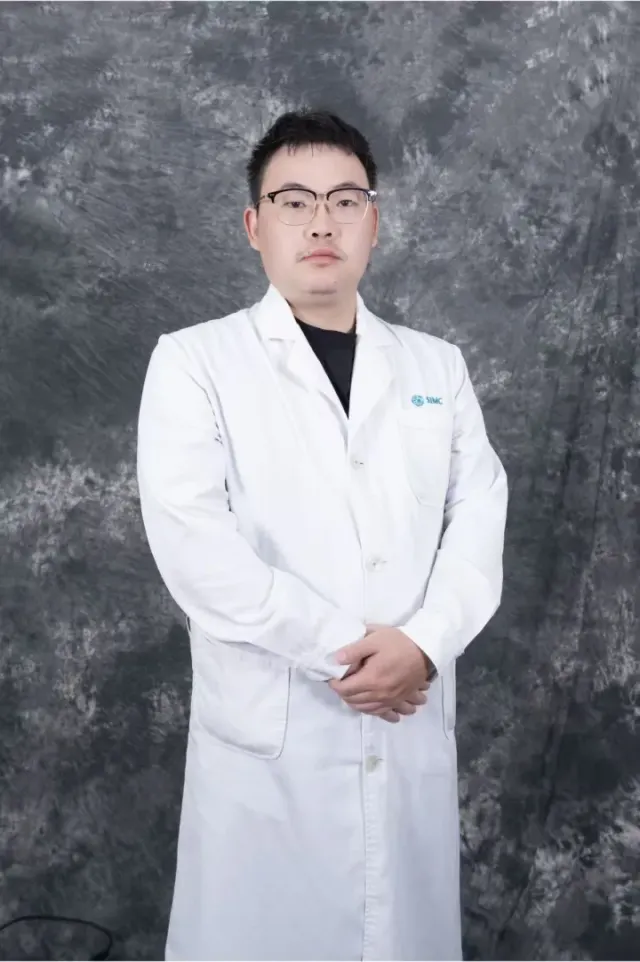 刘源源医生照片 / Dr. Yuanyuan Liu portrait