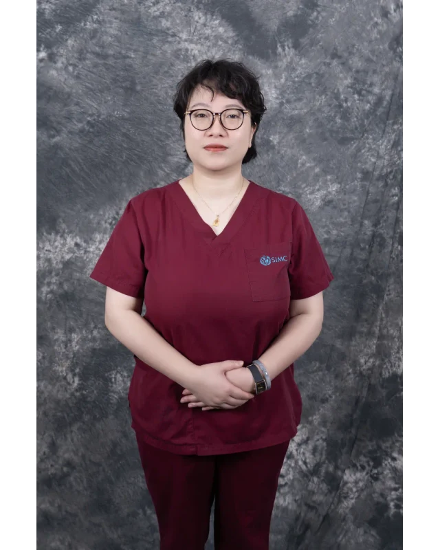 Portrait of nursing team member Jun Li