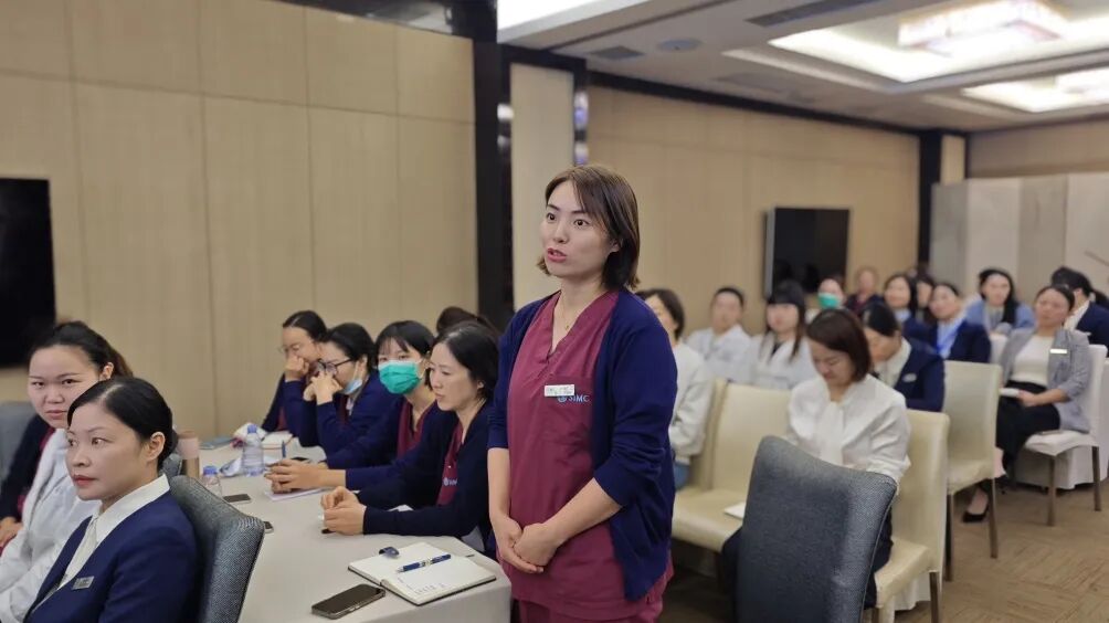 服务礼仪培训现场图3